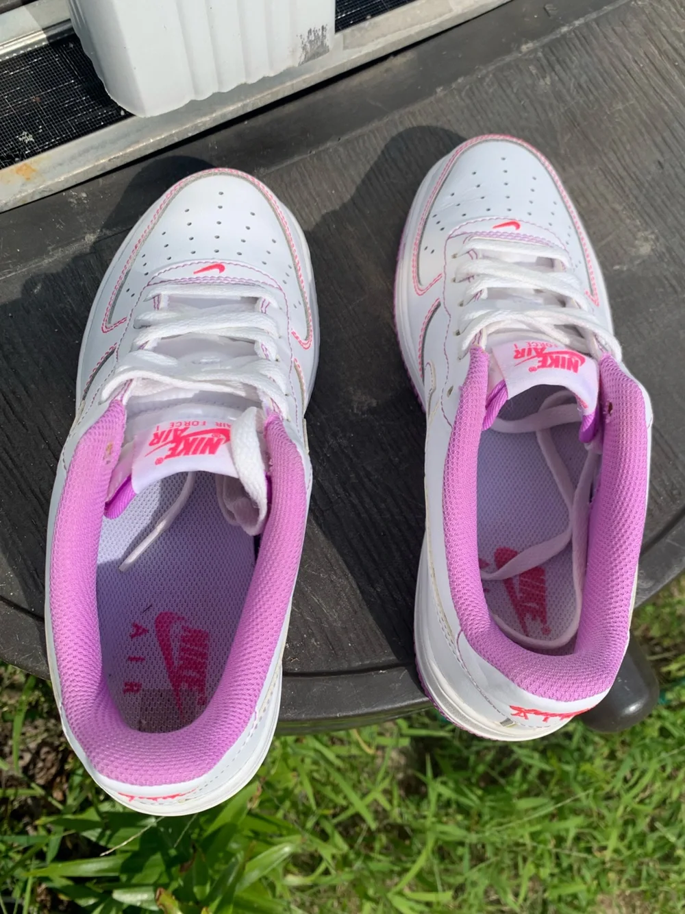 Nike Air Force 1 Low GS ‘Contrast Stitch-Fuchsia Glow’  Nike CW1575-110